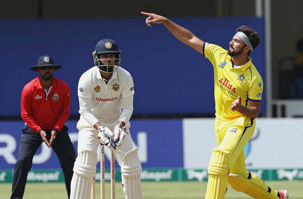 রশির ওপাশে পা: ডিআরএস-এর ৩.৫ সেন্টিমিটার আর ক্রিকেটের নিশ্চয়তার মায়া
